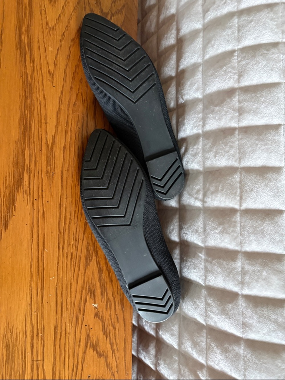 Cynthia Rowley Black Pointed Knit Ballet Flats - Picture 4 of 6